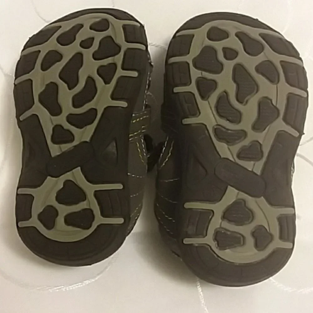 Infant boy's sandals
